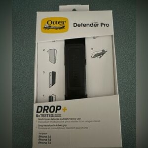 OtterBox Defender Pro Series Case and Holster For iPhone 15/iPhone14/13  Black